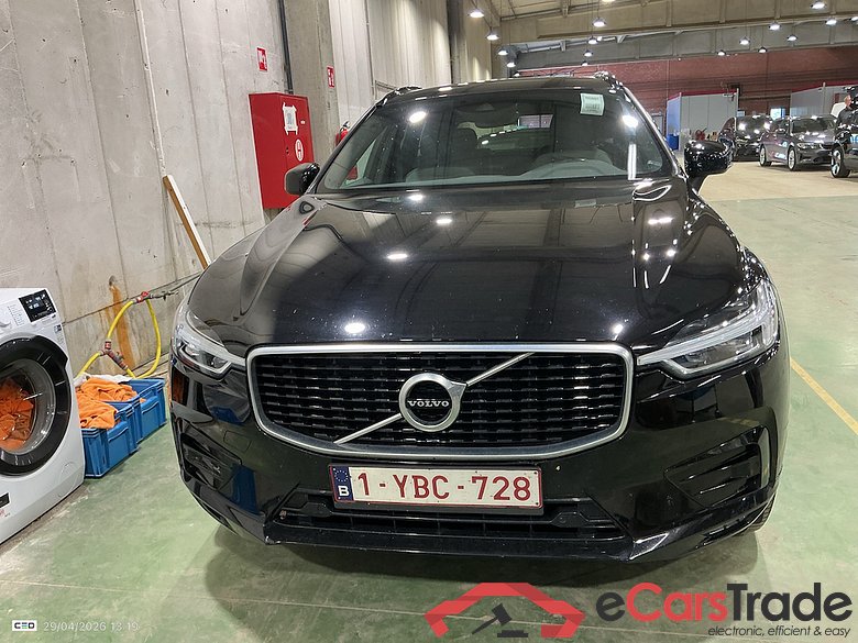 VOLVO XC60 DIESEL - 2017 2.0 B5 AWD R-Design Geartronic AdBlue #2