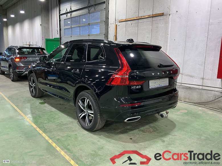 VOLVO XC60 DIESEL - 2017 2.0 B5 AWD R-Design Geartronic AdBlue #3