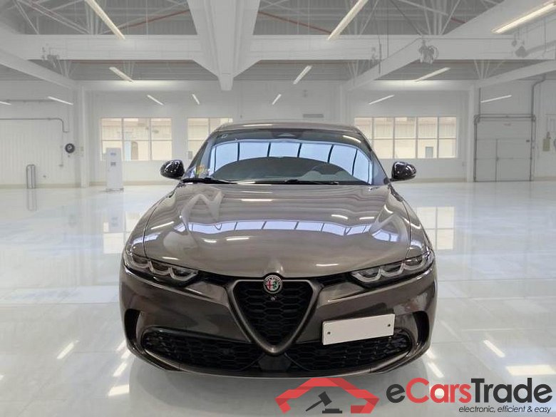 ALFA ROMEO TONALE / 2022 / 5P / SUV 1.3 280CV PLUG IN HYBRID AT6 SPECIALE Q4 #6