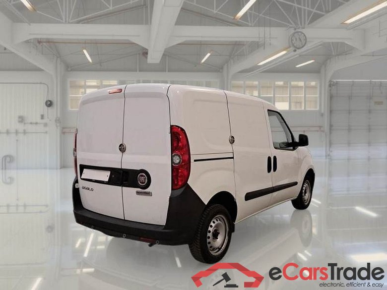 FIAT DOBLÒ CARGO / 2014 / 4P / VETT. FURGONATA CH1 BUSINESS 1.3 MJET 95CV E6D SeS #2