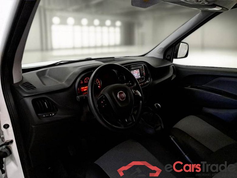 FIAT DOBLÒ CARGO / 2014 / 4P / VETT. FURGONATA CH1 BUSINESS 1.3 MJET 95CV E6D SeS #3
