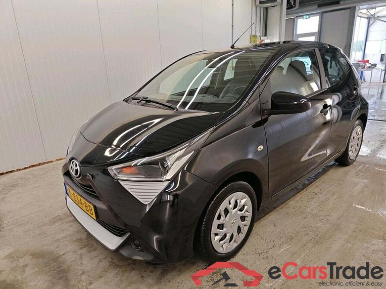 TOYOTA Aygo 1.0 VVT-i x-play #1