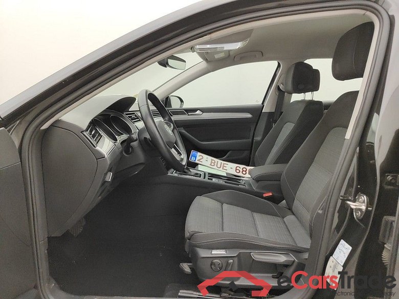 Volkswagen Passat Variant 2.0 TDI 90kW DSG Style Business 5d #3