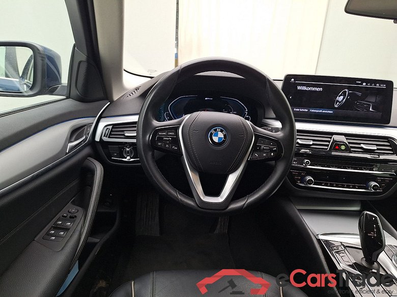 BMW, 5-ser To FL'20 PHEV, BMW 5 Reeks Touring 530e Auto 5d #5