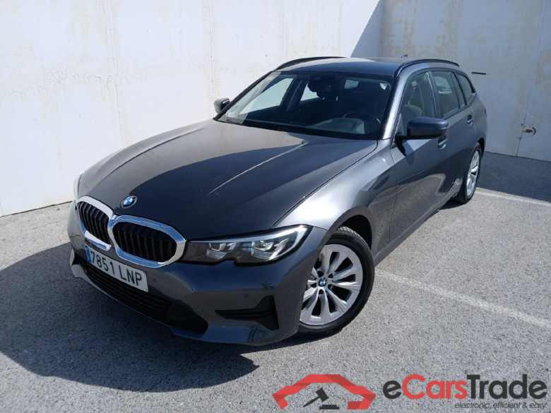 BMW Serie 3 / 2019 / 5P / familiar 318d Auto.Touring #1