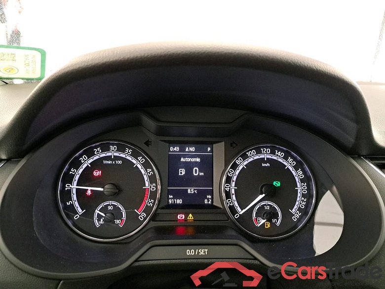 Octavia Combi Business 1.6 TDI 115CV BVA7 E6 #6