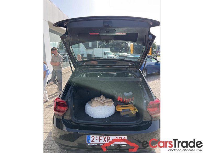 VOLKSWAGEN Polo Polo Comfortline 1.0 70 kW (95 ch) 5 vitesses manuel #5