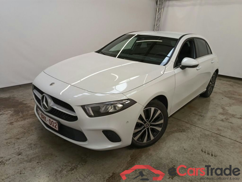 Mercedes-Benz A-Klasse A 250 e Business Solution 5d #1