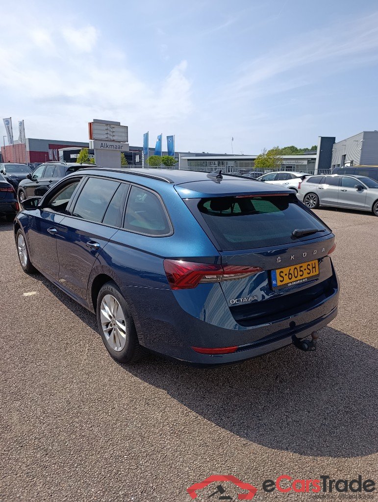 SKODA OCTAVIA COMBI 1.0 TSI Bns Edition #4