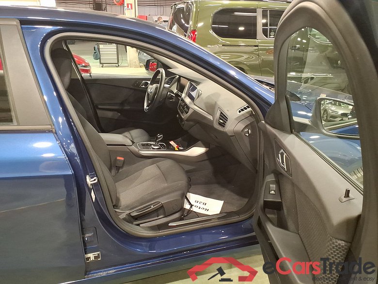 BMW 1 SERIES HATCH 1.5 116IA (80KW) #6