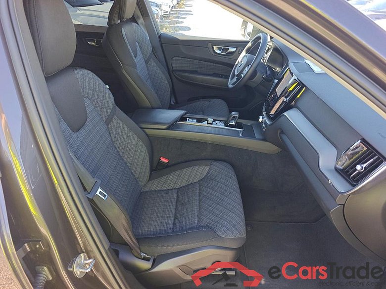 VOLVO XC60 / 2017 / 5P / todoterreno 2.0 B4 D Core Auto #6