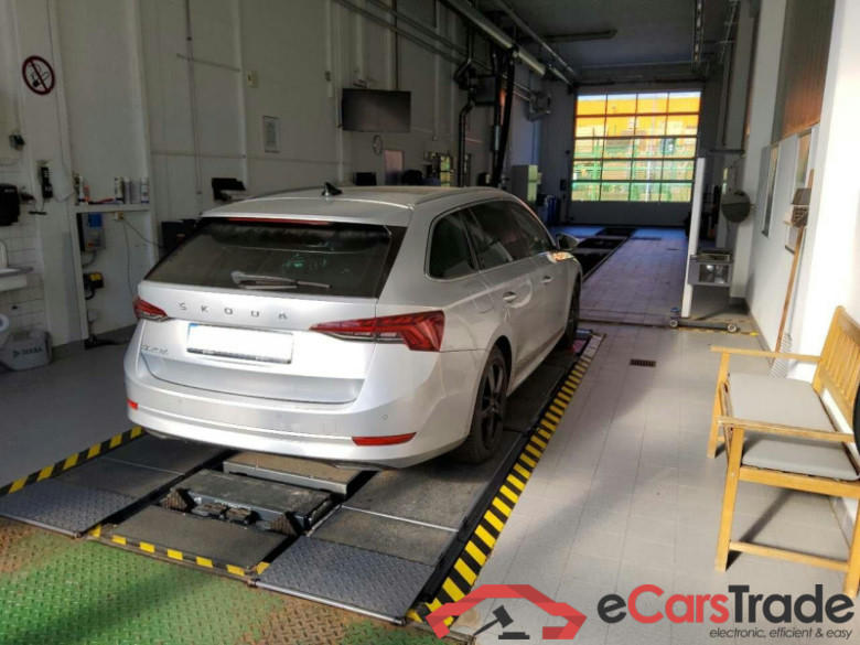 Skoda Octavia Combi (NX5)(01.2020->) DE - Kb5 2.0 TDI DPF EU6d, Style, 2020 - 2023 #3