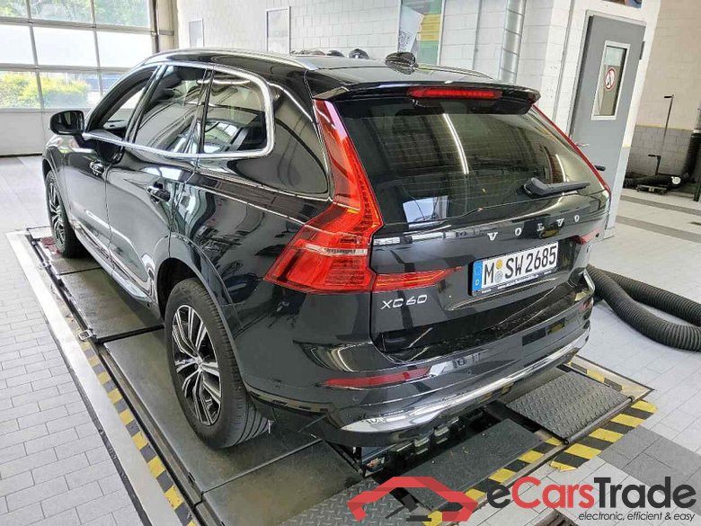 Volvo XC60 (03.2017->) DE - SUV5 B5 (Benzin) 2WD EU6d, Inscription Mild-Hybrid, (Facelift) 2021 - 2022 #4