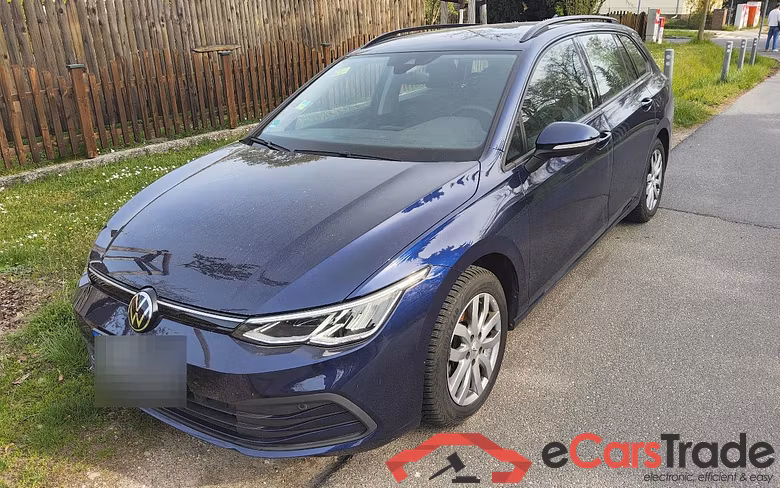 VW Golf VIII Variant 2.0 TDI SCR Life 5d 85kW #1