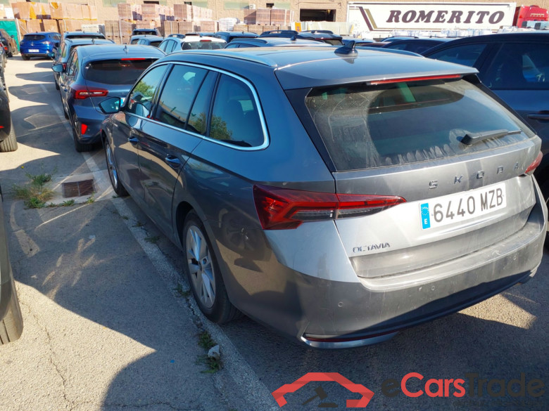 SKODA Octavia 1.5 TSI 110kW (150CV) m-HEV DSG 7 vel. AutomÃ¡tico Combi Design(Pano + Winterpack) #2
