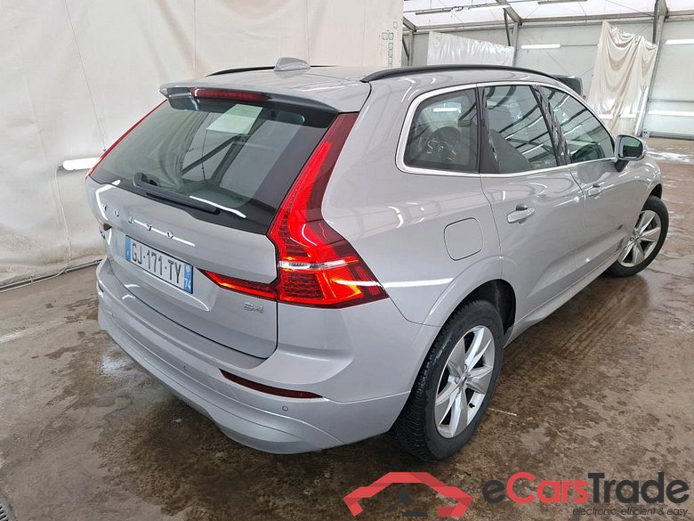 VOLVO XC60 5p SUV B4 AWD 197 Geartro 8 Momentum #3