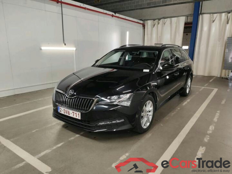 Skoda Superb Combi Superb Combi 1.5 TSI ACT DSG7 Clever 110kW/150pk  5D/P Auto-7 (4 seizoenen Banden) - CO2 onvolledig