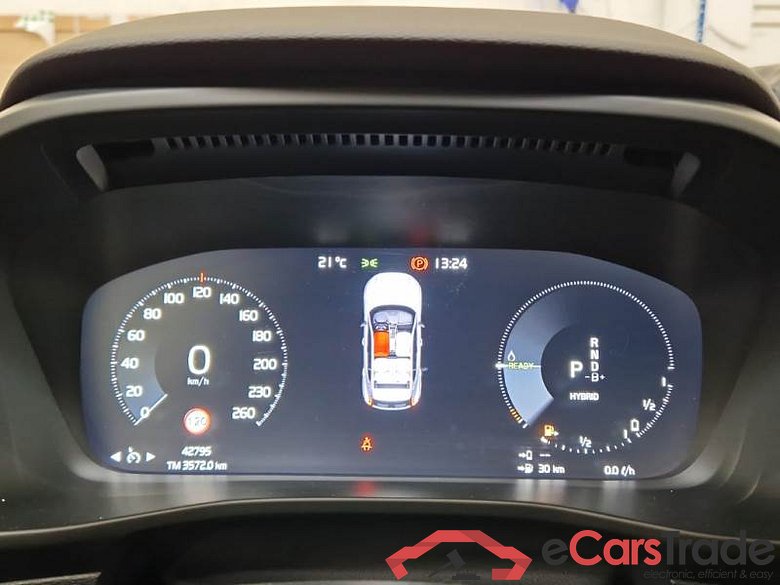 VOLVO XC40 / 2021 / 5P / SUV T5 RECHARGE PLUG-IN AUTO PLUS BRIGHT #4