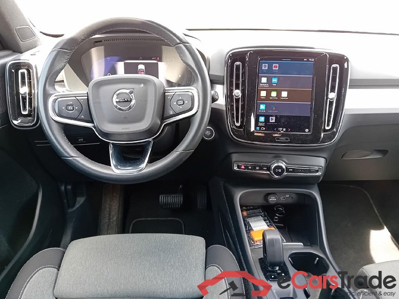 VOLVO XC40 / 2021 / 5P / todoterreno 2.0 B3 G Core Dark Auto #5