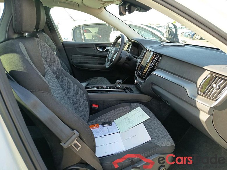 VOLVO XC60 / 2017 / 5P / todoterreno 2.0 B4 D Core Auto #6