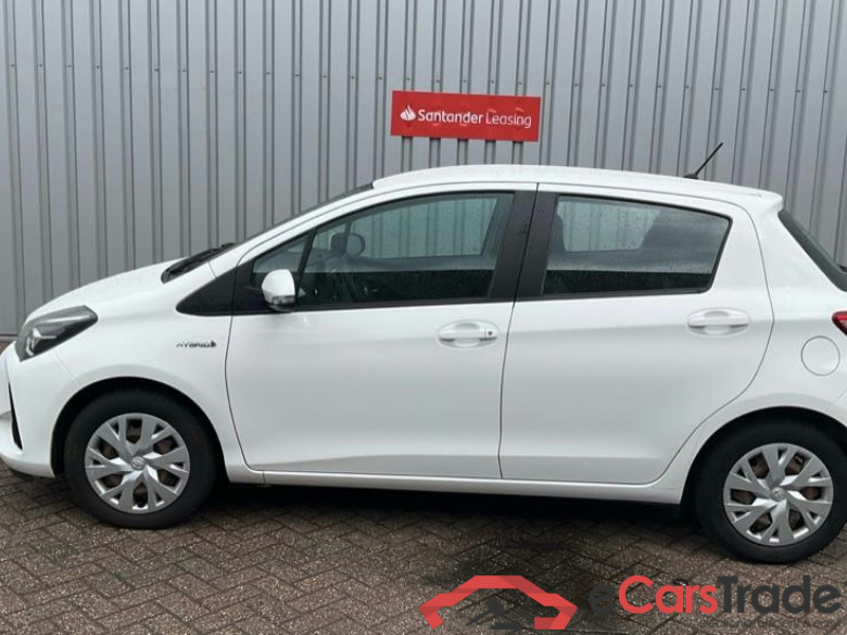 TOYOTA YARIS 1.5vvti hybrid active 74kW cvt aut #2