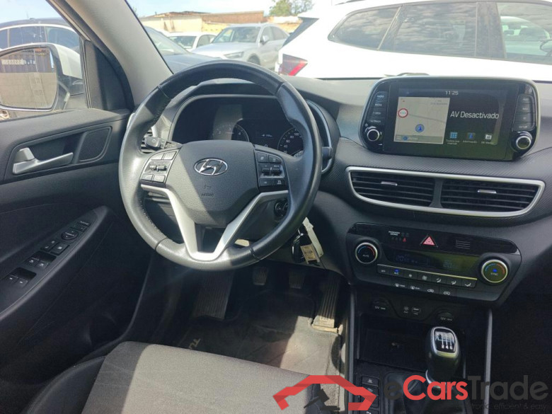 HYUNDAI Tucson / 2018 / 5P / todoterreno 1.6 CRDI 85kW (116CV) 48V SLE 4X2(SP)(SL) #3