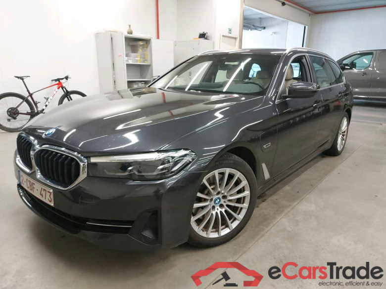 BMW - BMW 5 TOURING 520e 204PK Business Edition Pack Business With Dakota Heated Front & Rear Seats & Parking Assistant Plus * HYBRID * #1