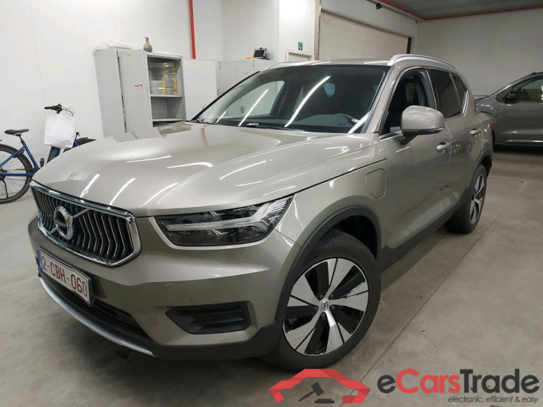 VOLVO - VOL XC40 T5 Recharge 261PK Geartronic Inscription Expression With Winter Pack & Park Assist & Semi Auto Foldable Trailer Hook * HYBRID *