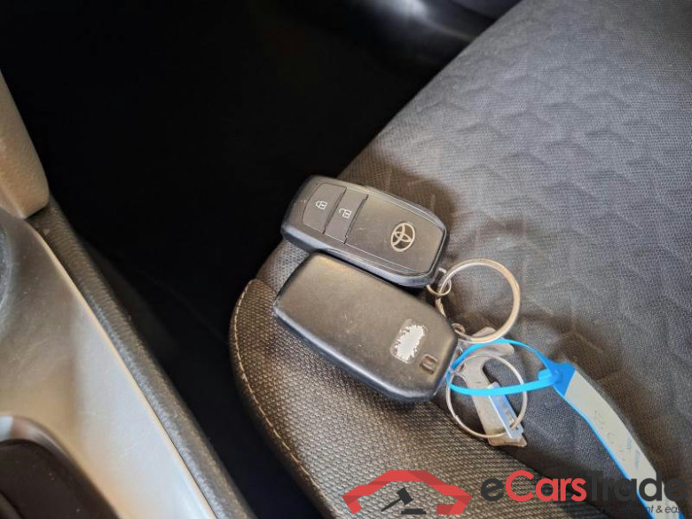 TOYOTA YARIS CROSS / 2021 / 5P / SUV 1.5H (116 CV) E-CVT BUSINESS (AUTOCARRO) #6