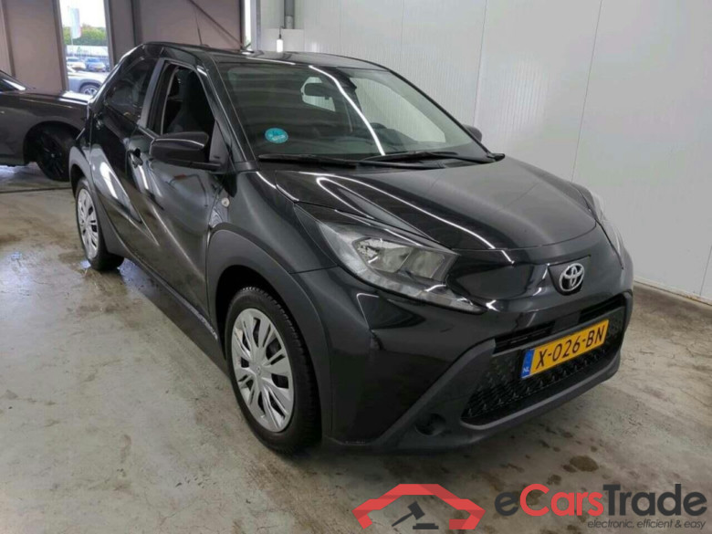 TOYOTA Aygo X 1.0 VVT-i MT Play #5