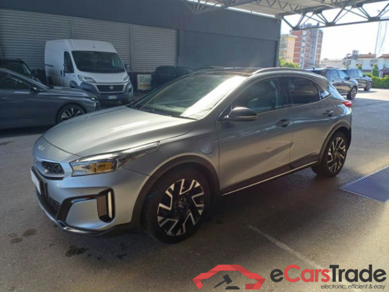 KIA XCEED / 2022 / 5P / CROSSOVER 1.6 GDI PHEV 141 CV DCT EVOLUTION #1