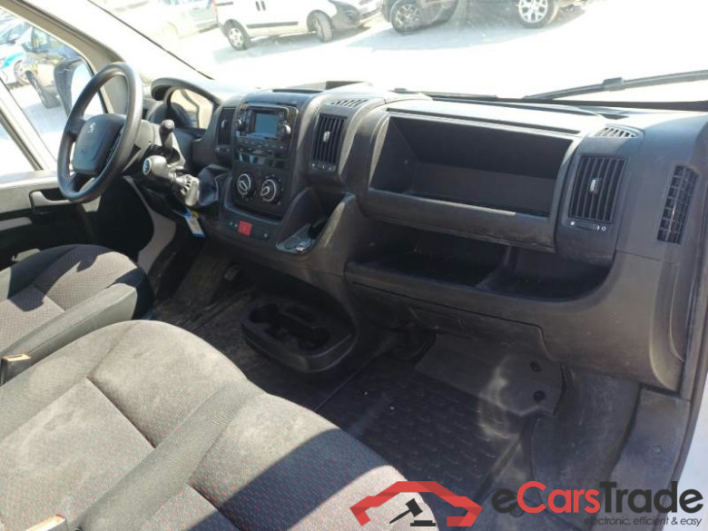 PEUGEOT BOXER / 2014 / 4P / FURGONE 333 L2H2 2.2 BLUEHDI 140CV SeS #3