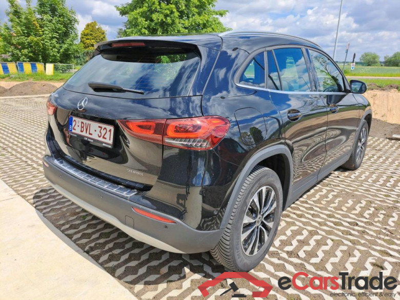 MERCEDES-BENZ GLA 1.3 GLA 250 E DCT BUSINESS SOLUTION #4