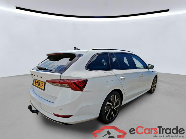 SKODA Octavia Combi 110 kW #4