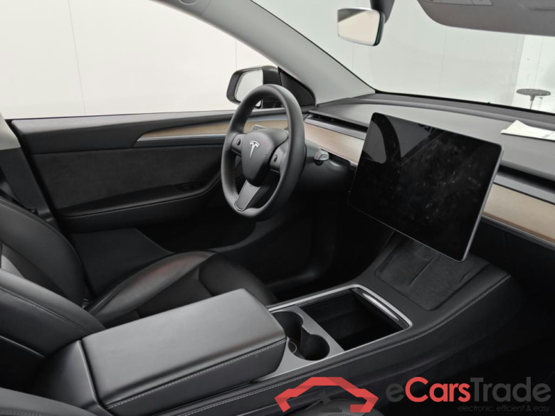 Tesla Model Y Performance Dual Motor AWD 5D 393kW #6