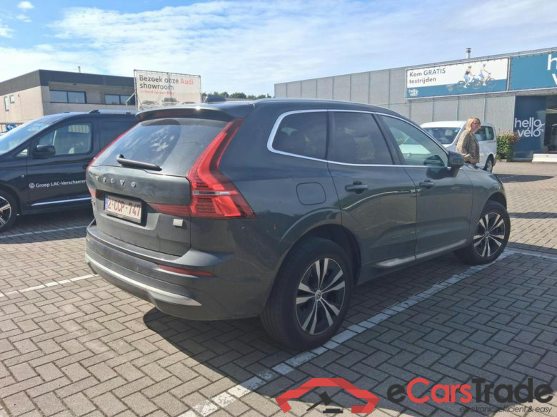 VOLVO XC60 2.0 T6 PHEV AWD Core Bright (257kW) #3