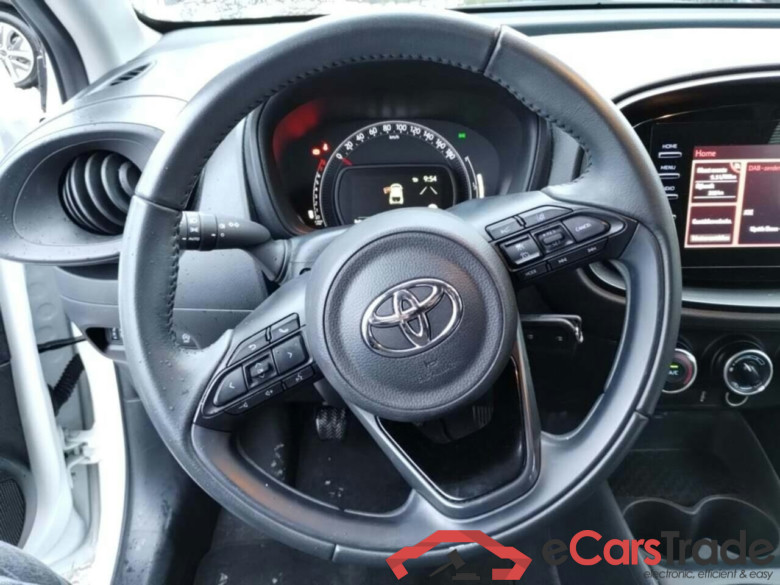 TOYOTA Aygo X 1.0 VVT-i MT Play #6