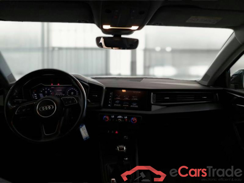 AUDI A1 / 2018 / 5P / BERLINA 25 TFSI ADMIRED SPORTBACK #3