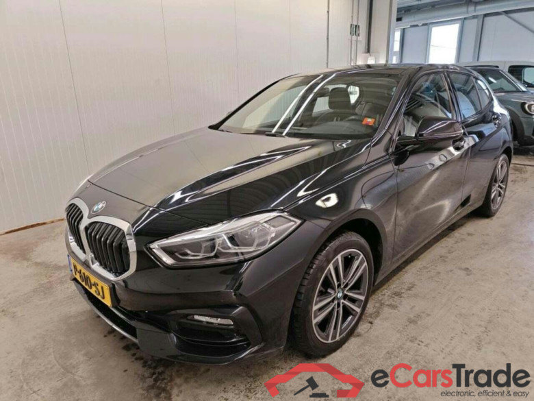 BMW 1-serie 118i High Exec #1