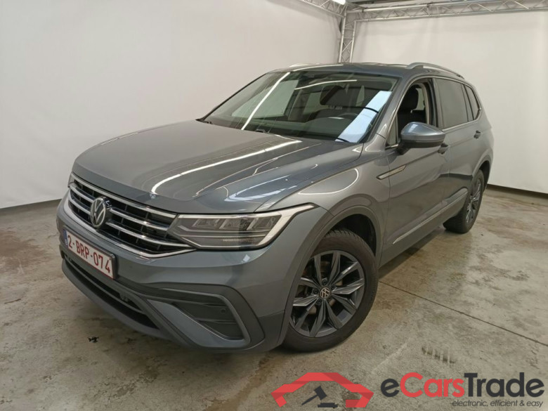 Volkswagen Tiguan Allspace 2.0 TDI DSG 4MOTION Life 5d #1