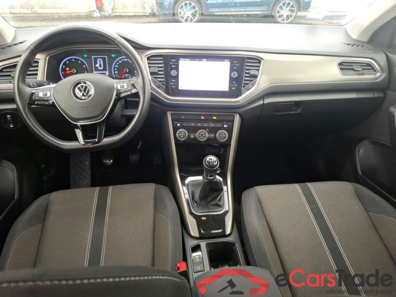 VOLKSWAGEN T-Roc / 2017 / 5P / SUV 1.0 TSI 115 LOUNGE #5