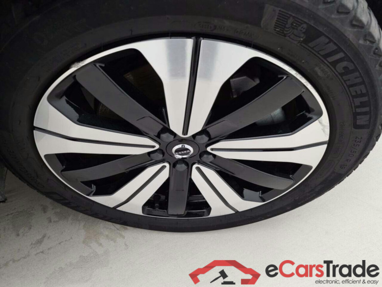 VOLVO XC40 RECHARGE CORE #5
