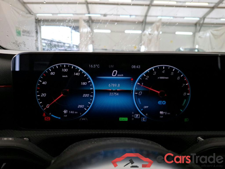 MERCEDES-BENZ Classe A Compact / 2018 / 5P / Berline A 250 e AMG Line 8G-DCT #6