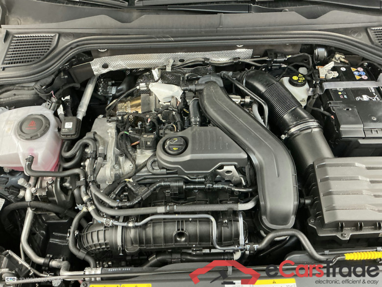 VOLKSWAGEN GOLF VIII 1.5 ETSI 85KW LIFE BUSINESS DSG #5