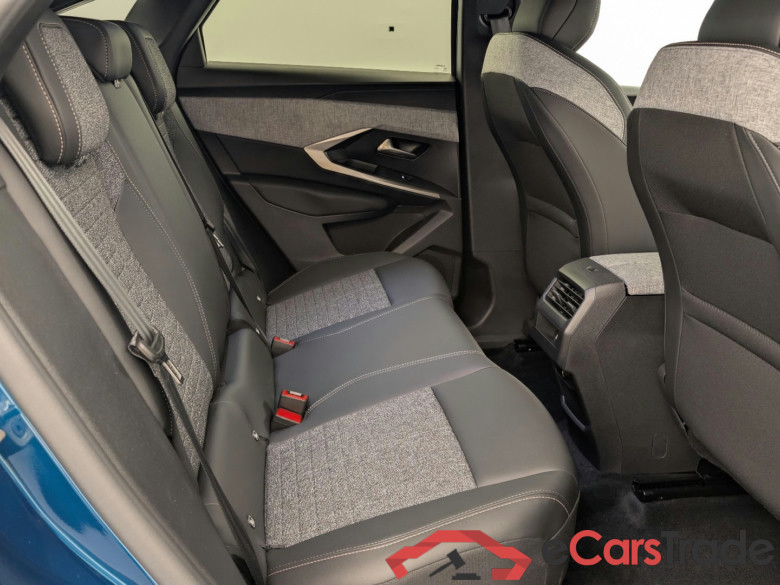Peugeot 3008 Hybrid 145 e-DCS6 Allure #6
