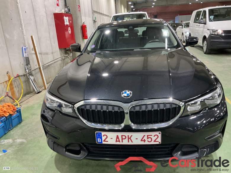 BMW 3 - 2019 318iA OPF #2