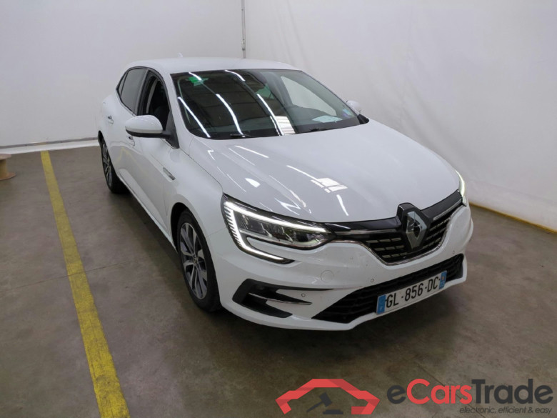 RENAULT Mégane Berline / 2020 / 5P / Berline techno TCe 140 #2