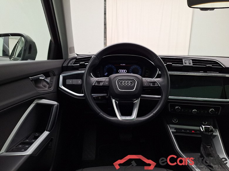 Audi, Q3 '18, Audi Q3 35 TDI S Tronic Business Edition 5d #5