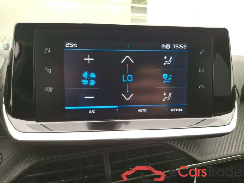 PEUGEOT 208 1.2 PureTech Allure #6