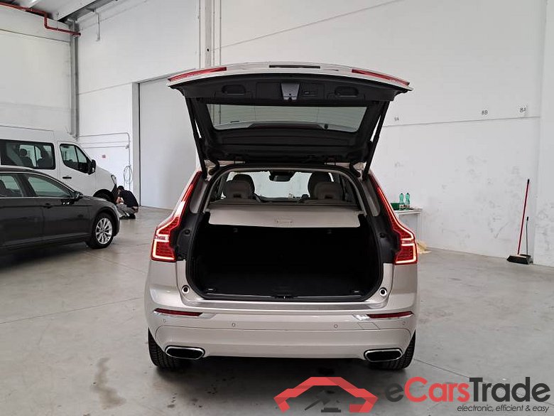 VOLVO XC60 / 2017 / 5P / SUV B4 D AWD GEARTR. INSCRIPTION #5